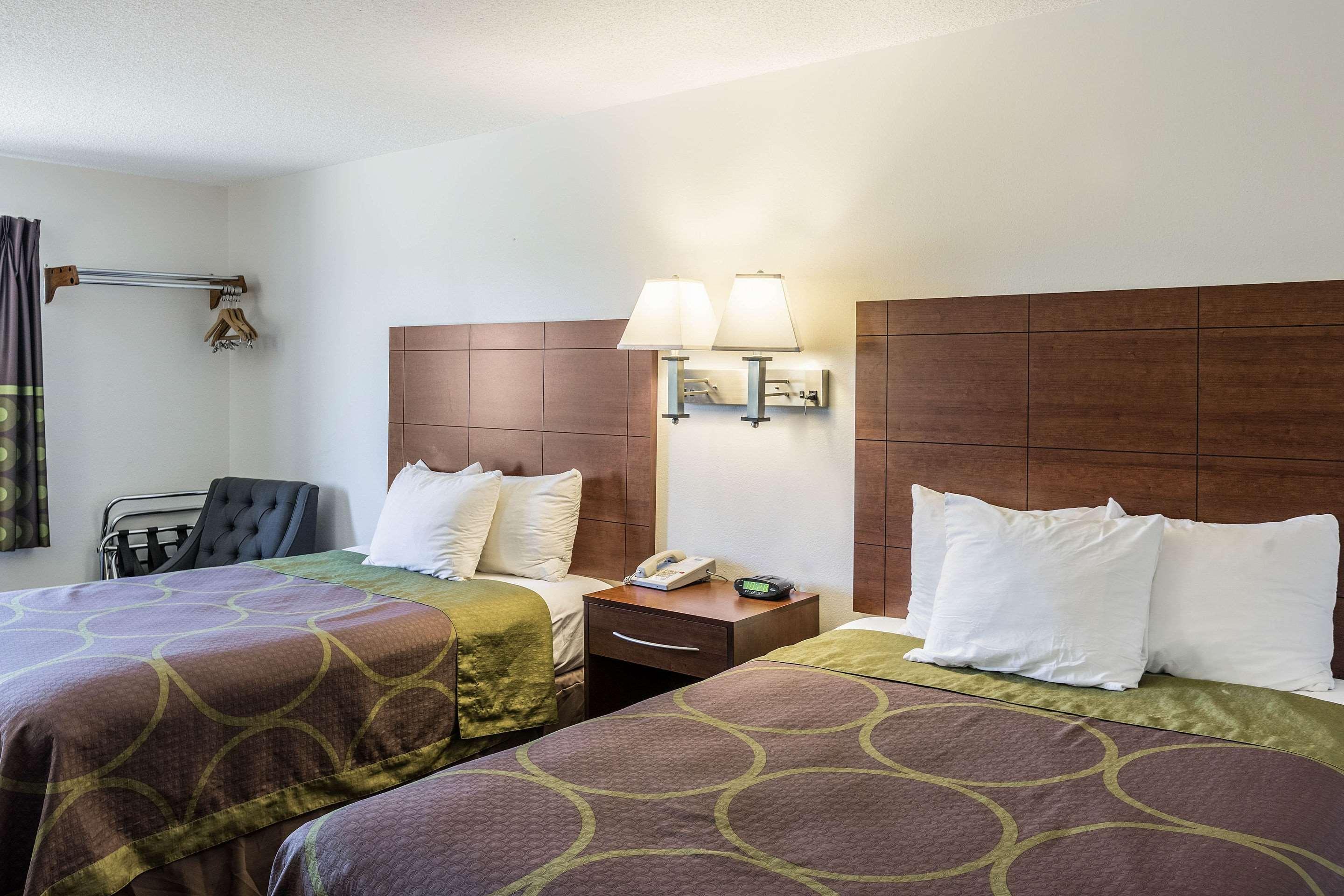 Rodeway Inn Лийдвил Екстериор снимка