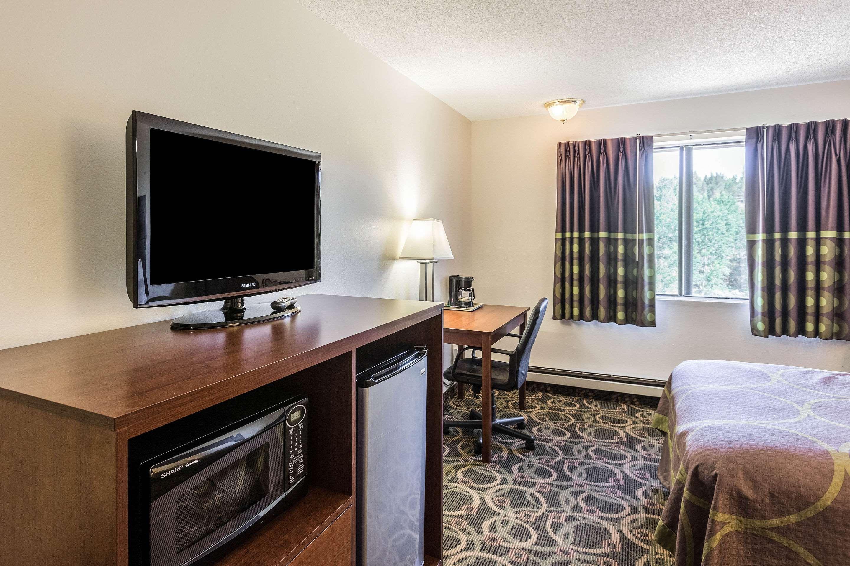 Rodeway Inn Лийдвил Екстериор снимка